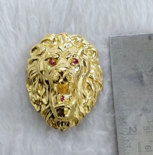 916 Gold Lion Design Pendant