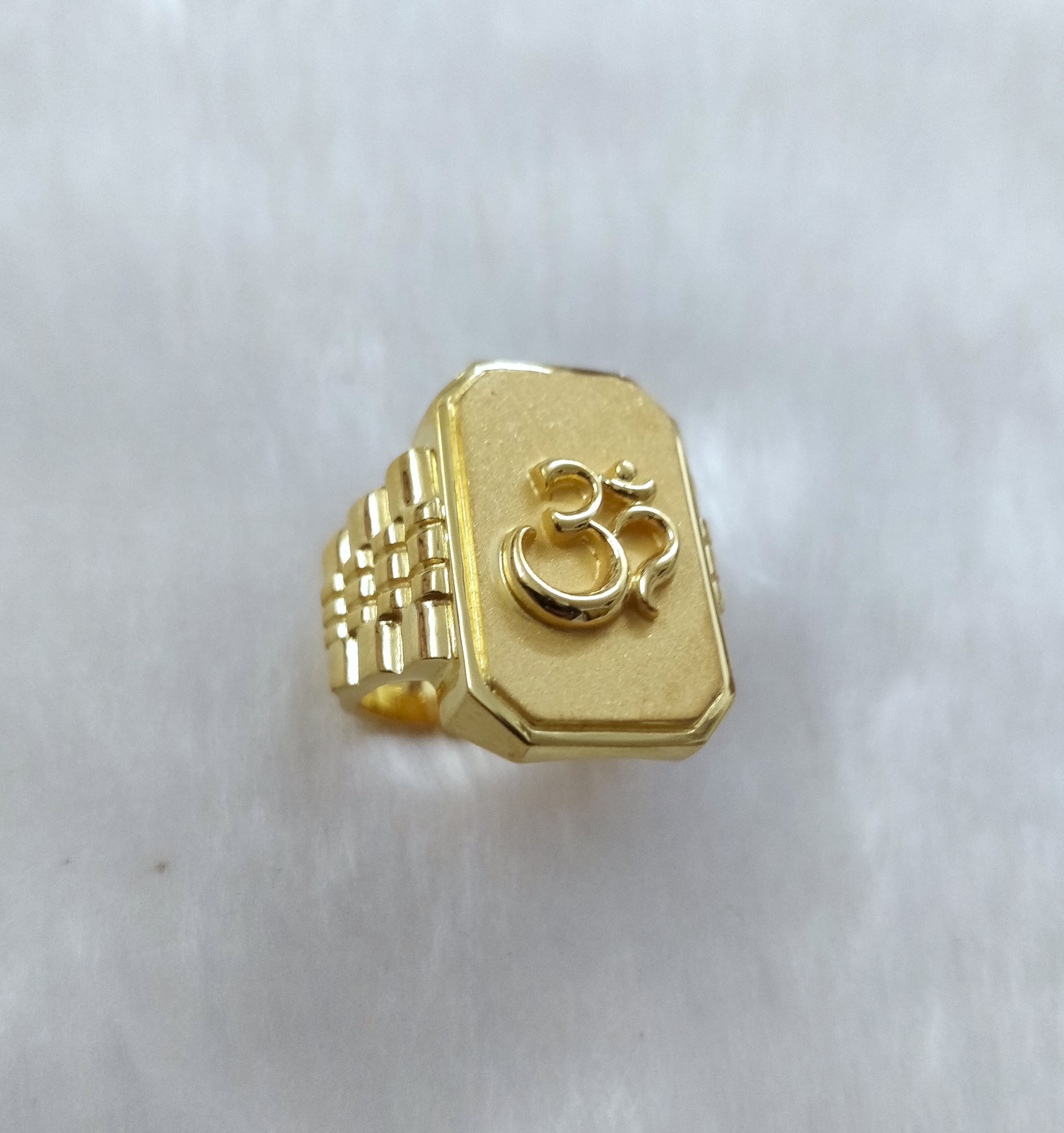 916 Gold Fancy Ring