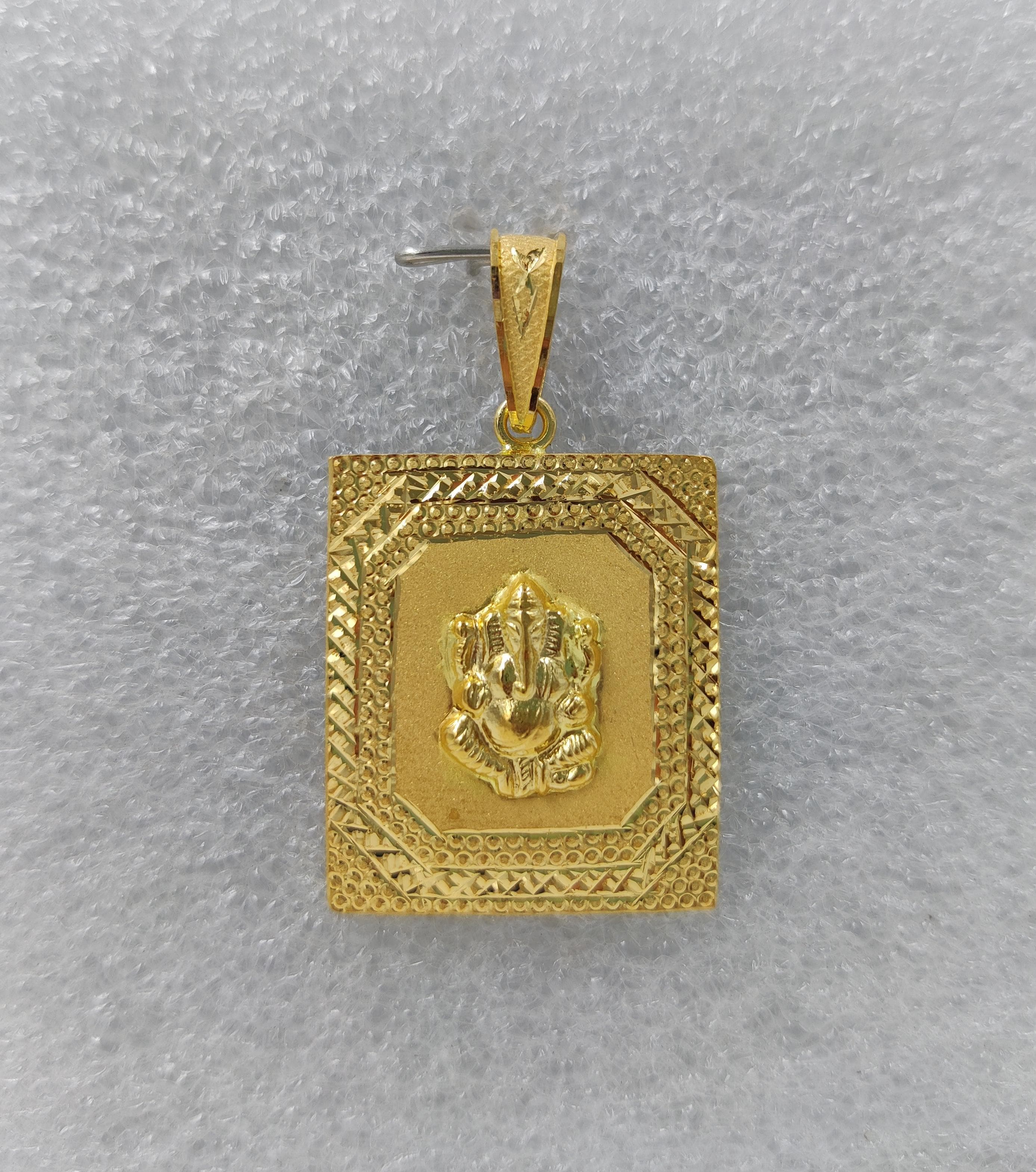 916 Gold Fancy Ganapati Pendant