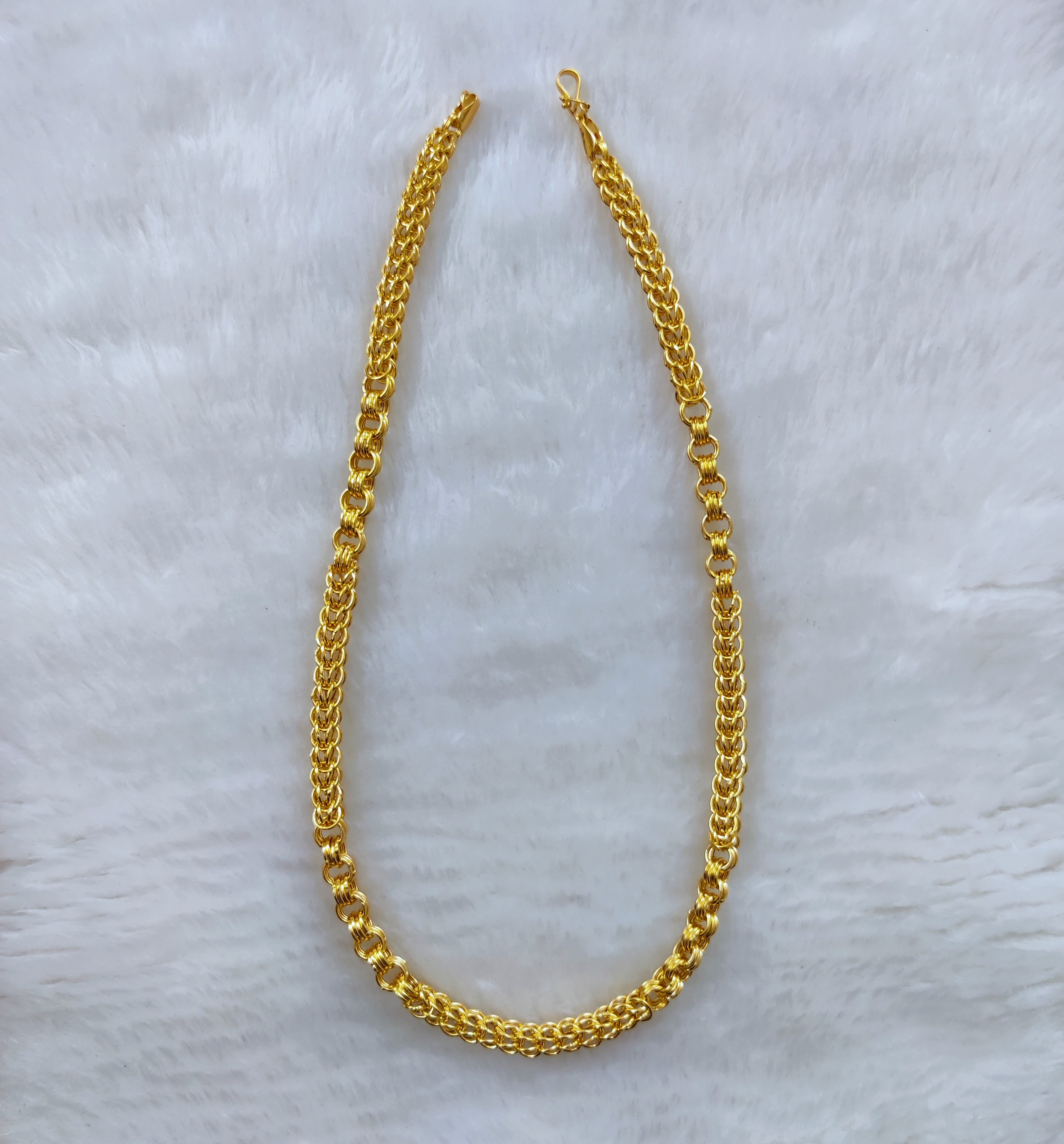 916 Gold Hollow Chain