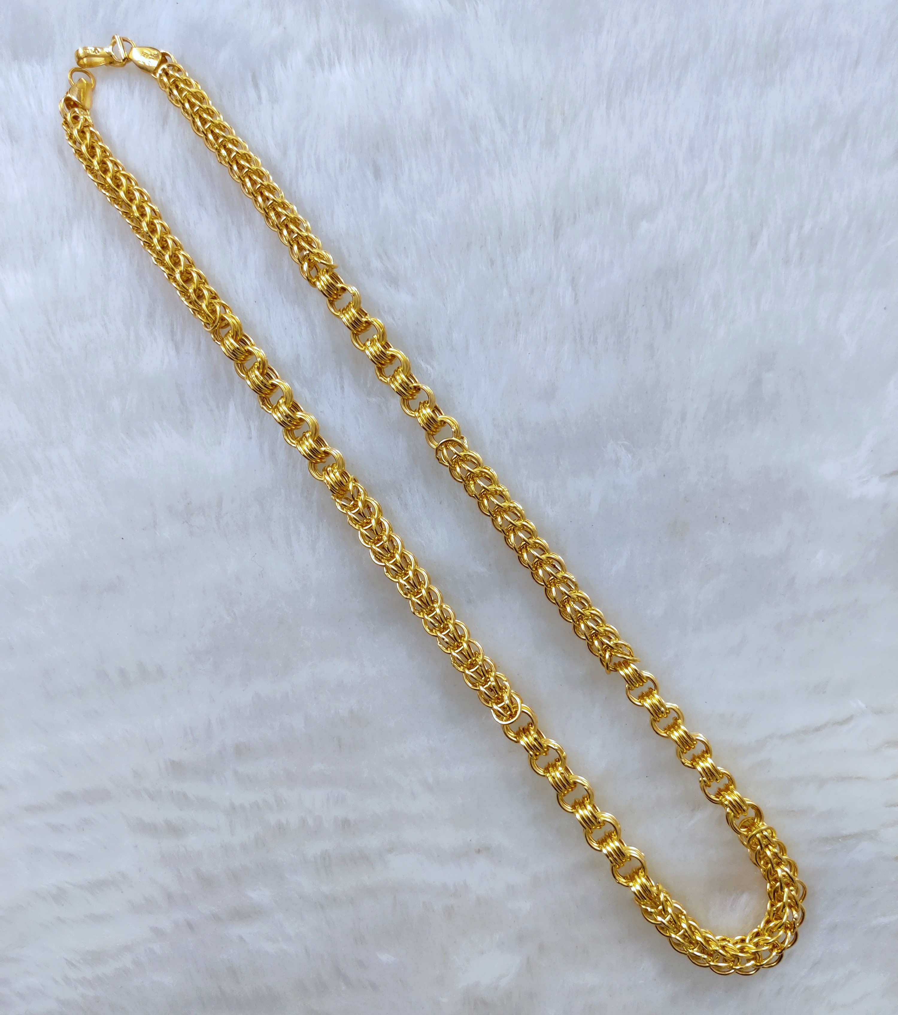 916 Gold Hollow Chain
