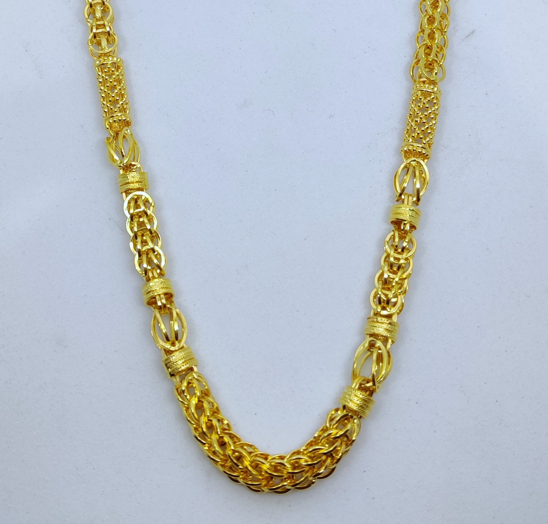 916 Gold Hollow Chain