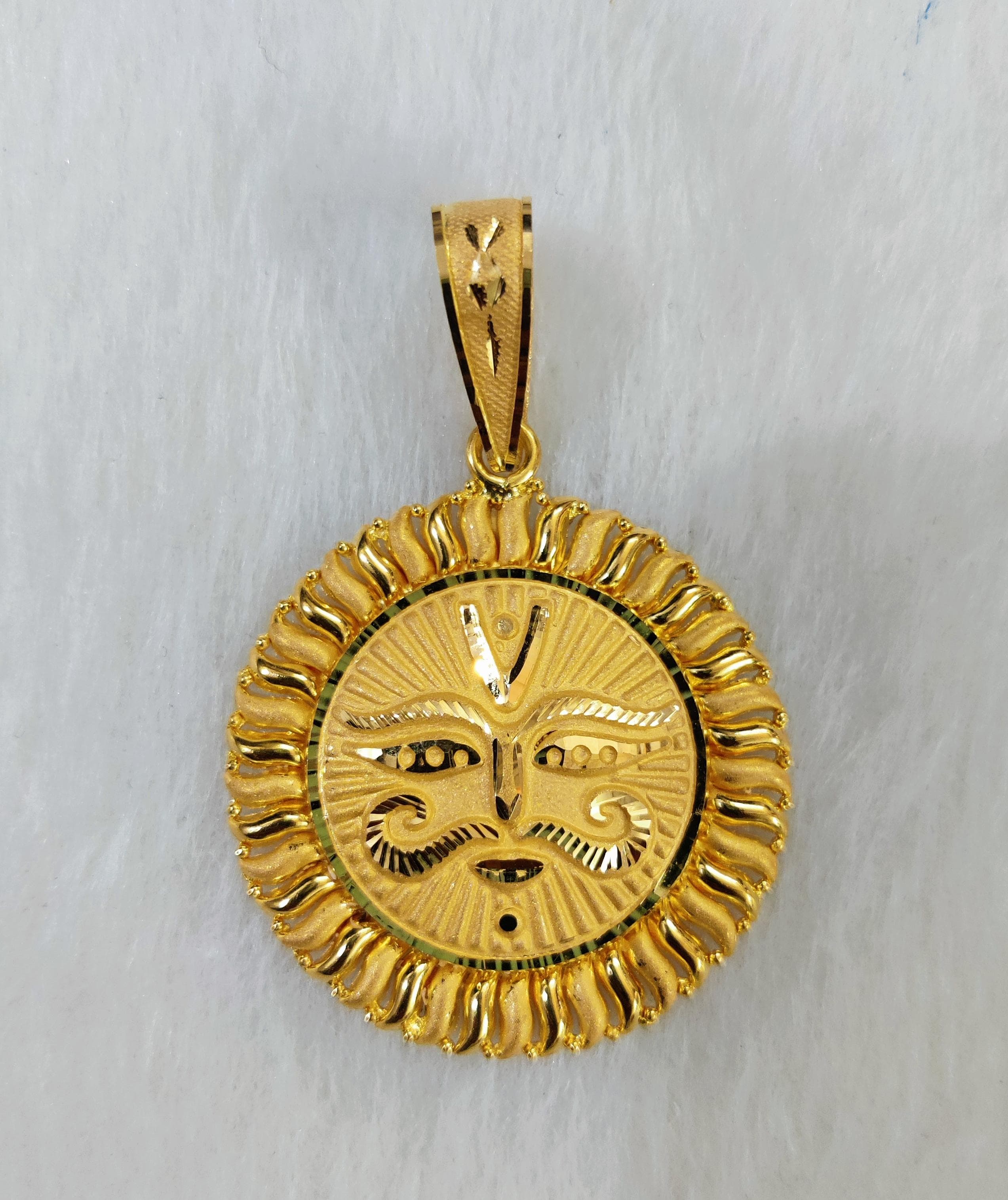 916 Gold Surya Pendant